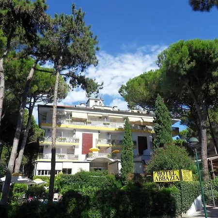 Abbazia Hotell